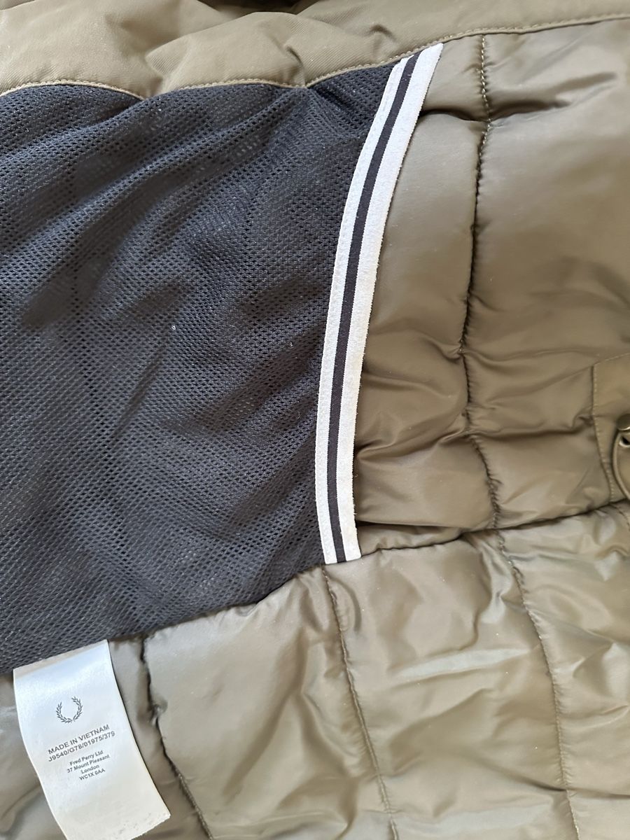 Fred Perry Giacche: FRED PERRY PARKA – Usato da Ennetbaden venduto da kloter6 4