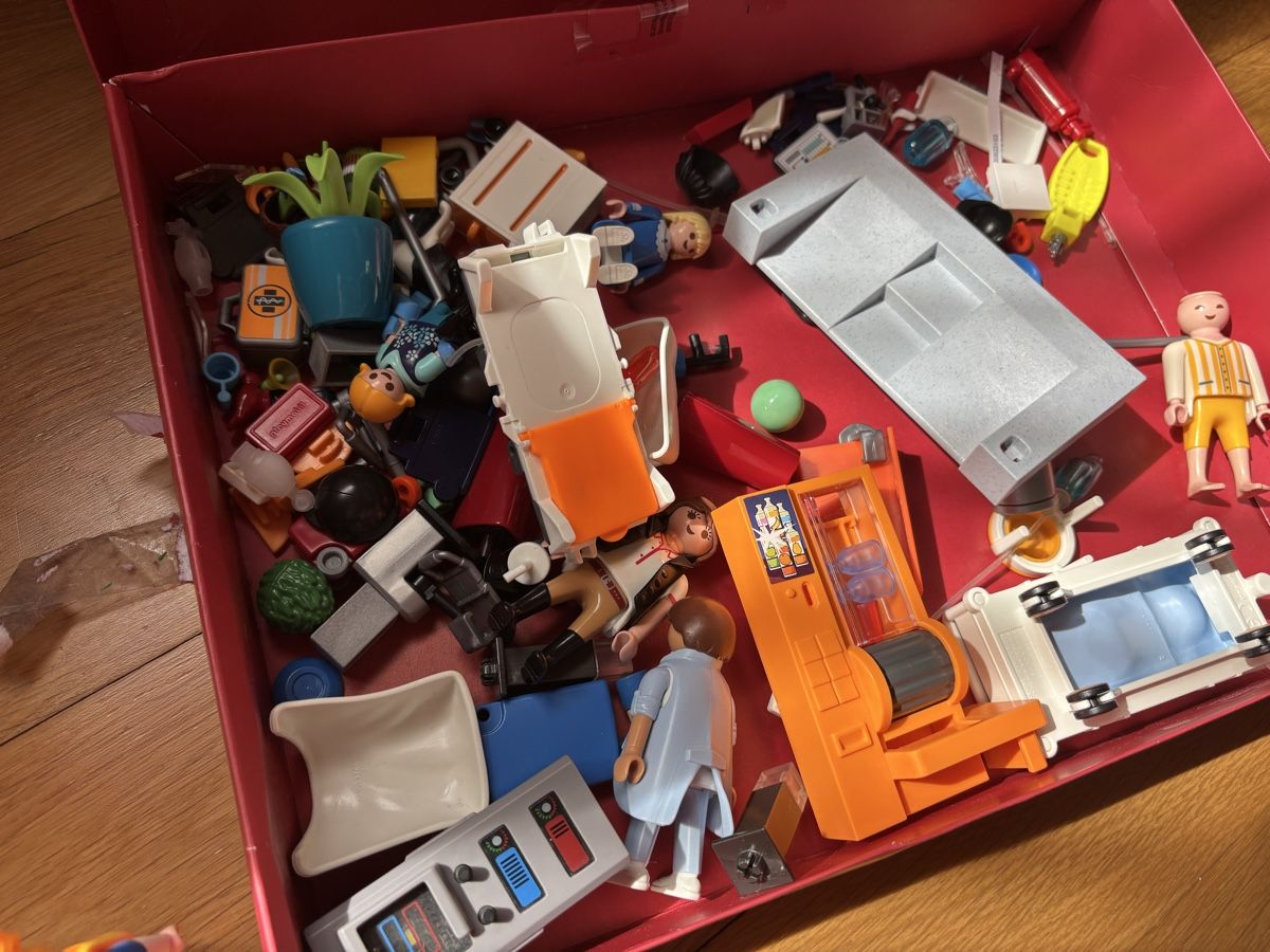 Playmobil Giocattoli: Playmobil Krankenhaus – Usato da Schwerzenbach venduto da herzankerkreuz 2