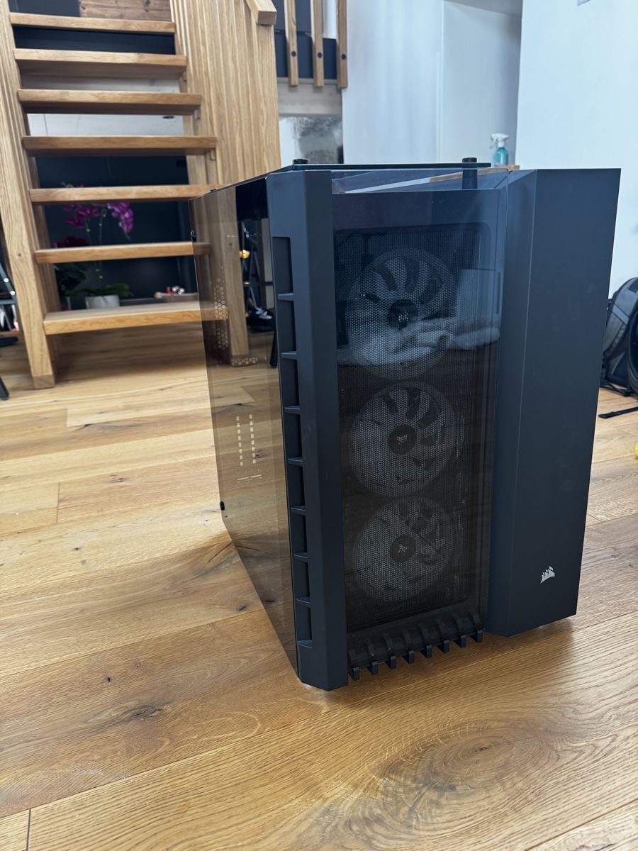 Corsair Custodie: Boîtier Crystal 680X Corsair – Usato da Molondin venduto da Gabriel.glk 2
