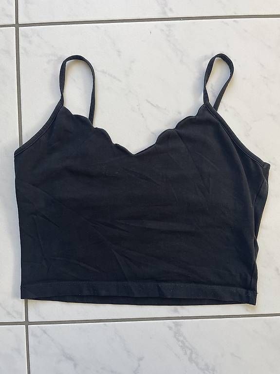 Tops: Crop Top M – Gebraucht aus Itingen von alexasoldie