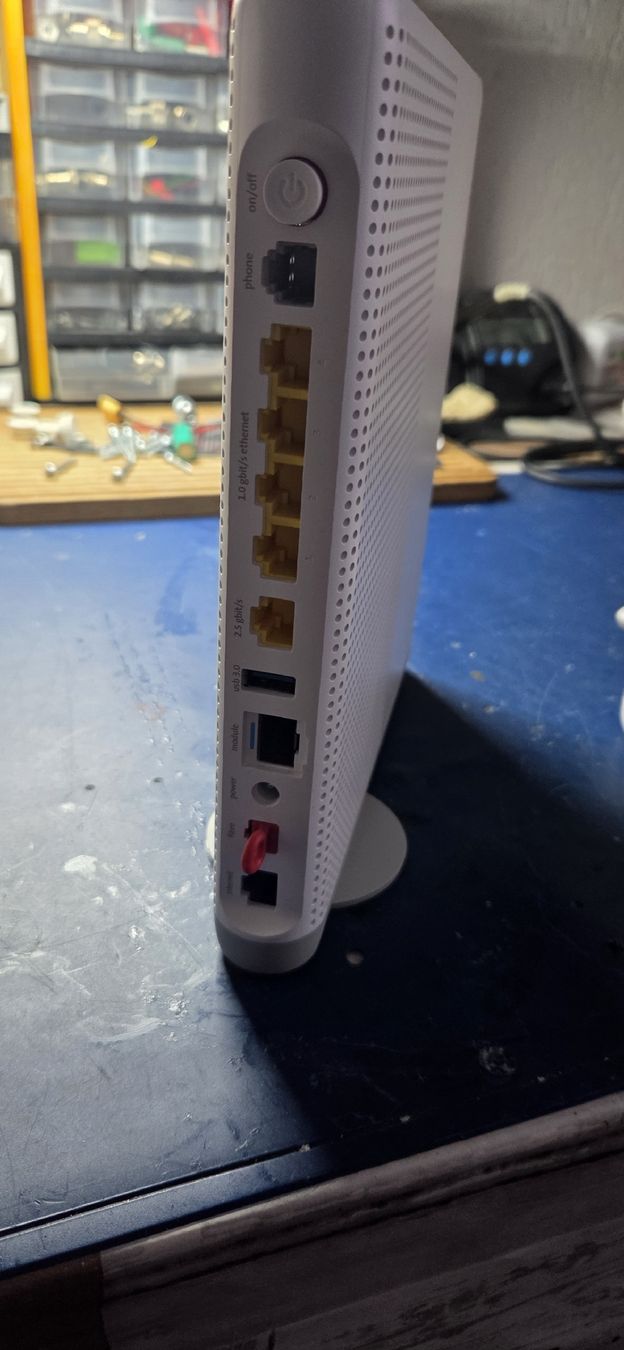 Swisscom Modem & Router: Internet Pox5 TV Box5 – Nuovo (secondo la descrizione) da Holziken venduto da Baumannd 1