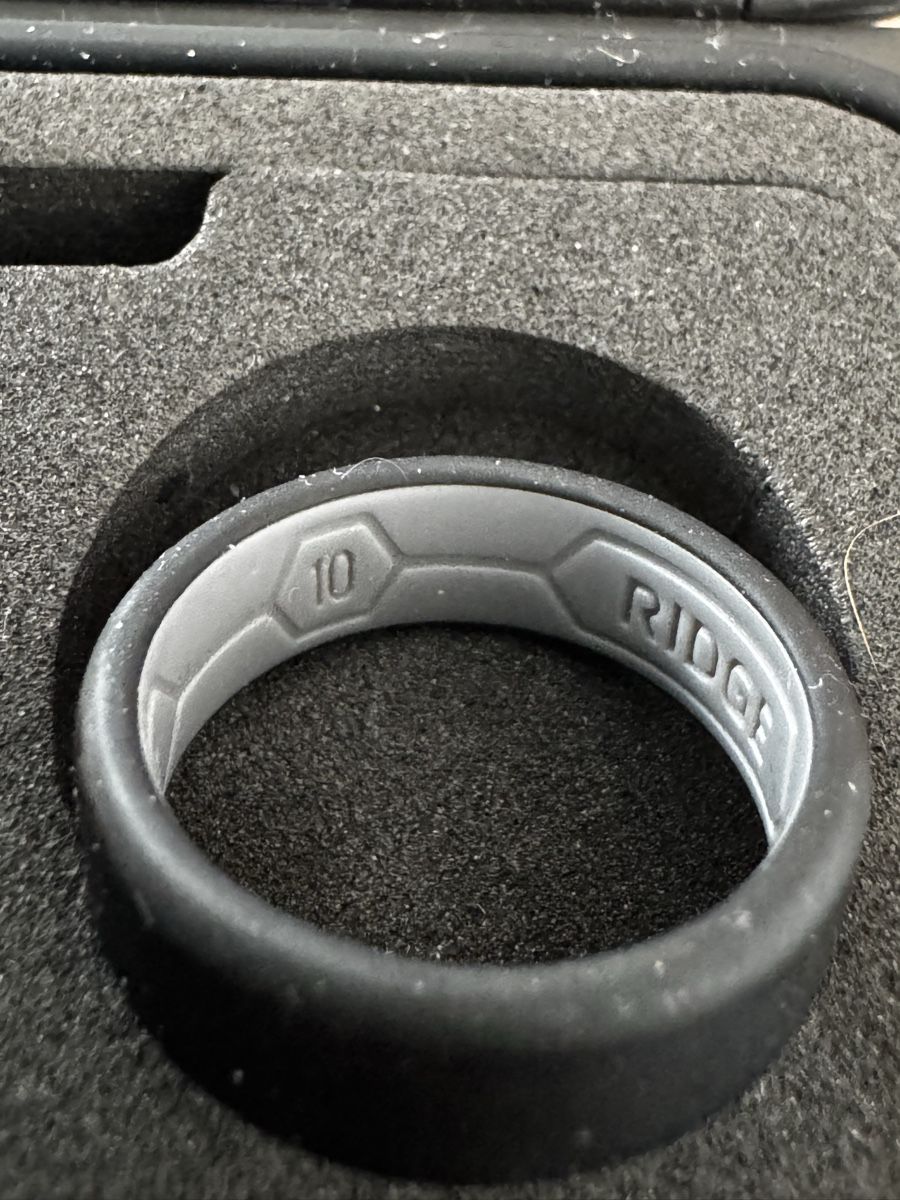 Anelli: Bague en silicone Ridge  – Nuovo (secondo la descrizione) da Vevey venduto da Eiden77 8