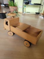 Kipplastwagen Rutscher aus Holz