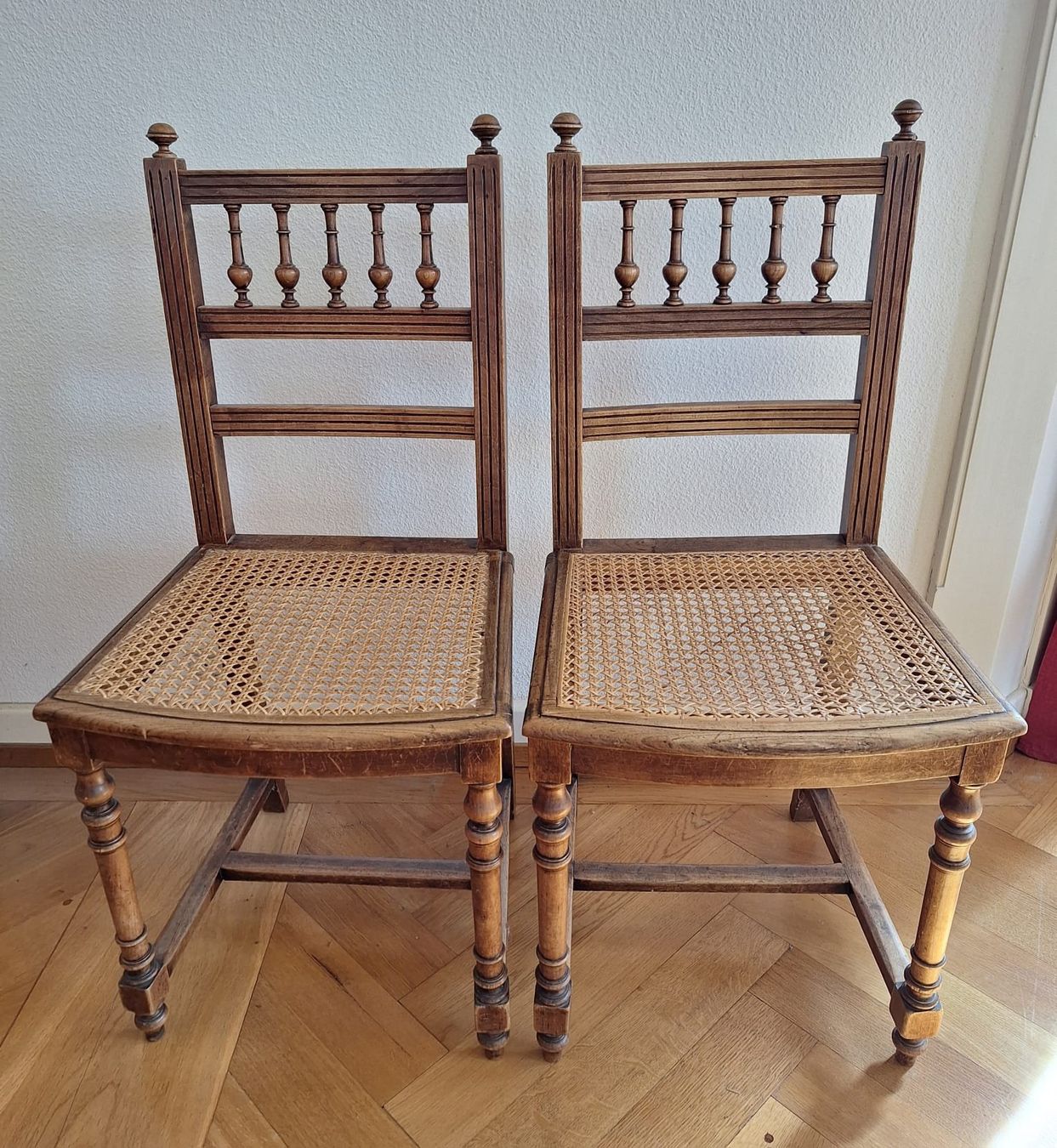 Sedie: 2 chaises anciennes – Usato da Vevey venduto da dtr_q78n