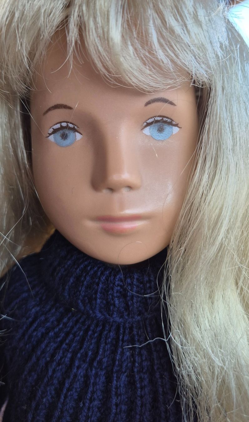 Sasha Morgenthaler Bambole: Sasha Morgenthaler Puppe Gingham Mädchen Trendon blond – Usato da Neerach venduto da SilliS