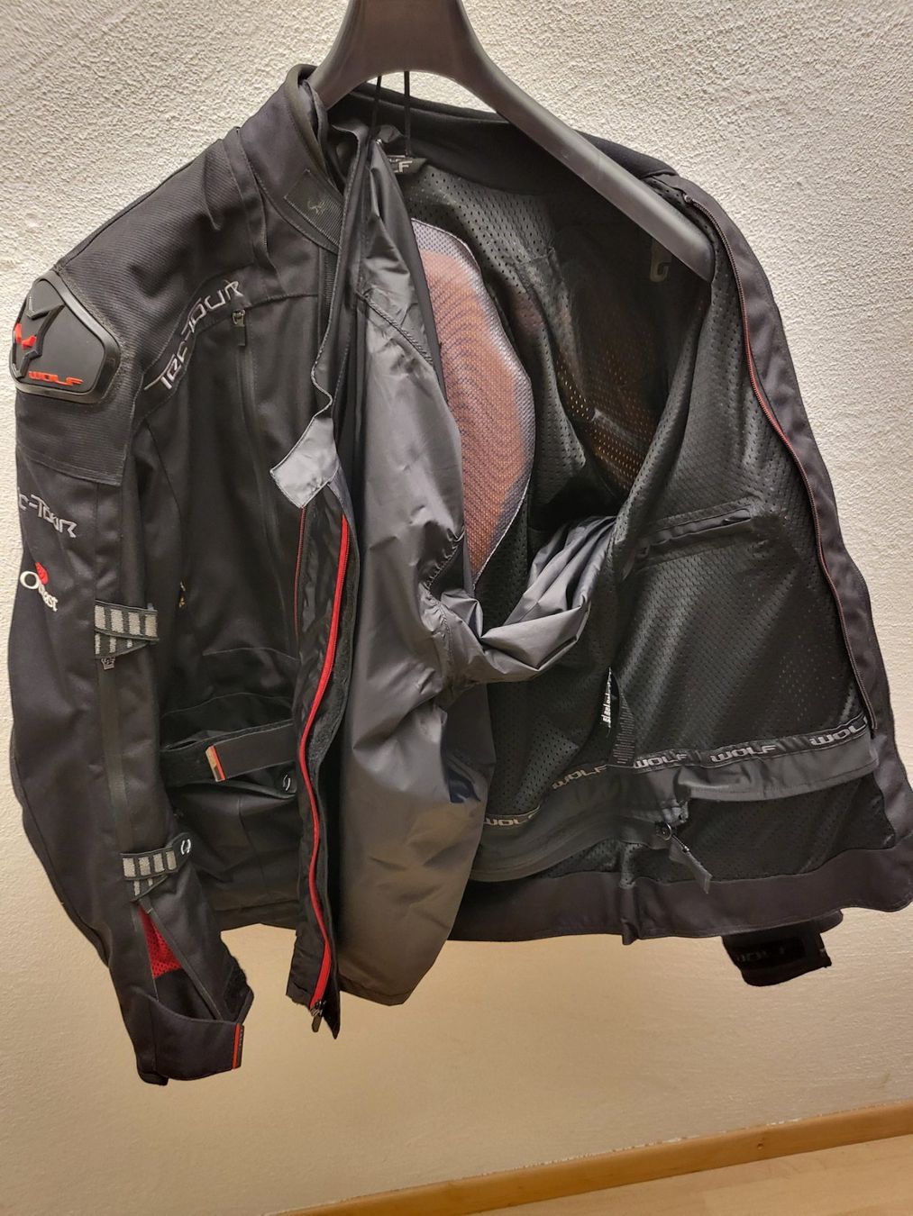 Jacken: Motorradjacke WOLF Tec-Tour Grösse L – Gebraucht aus Pfäffikon ZH von telve 2