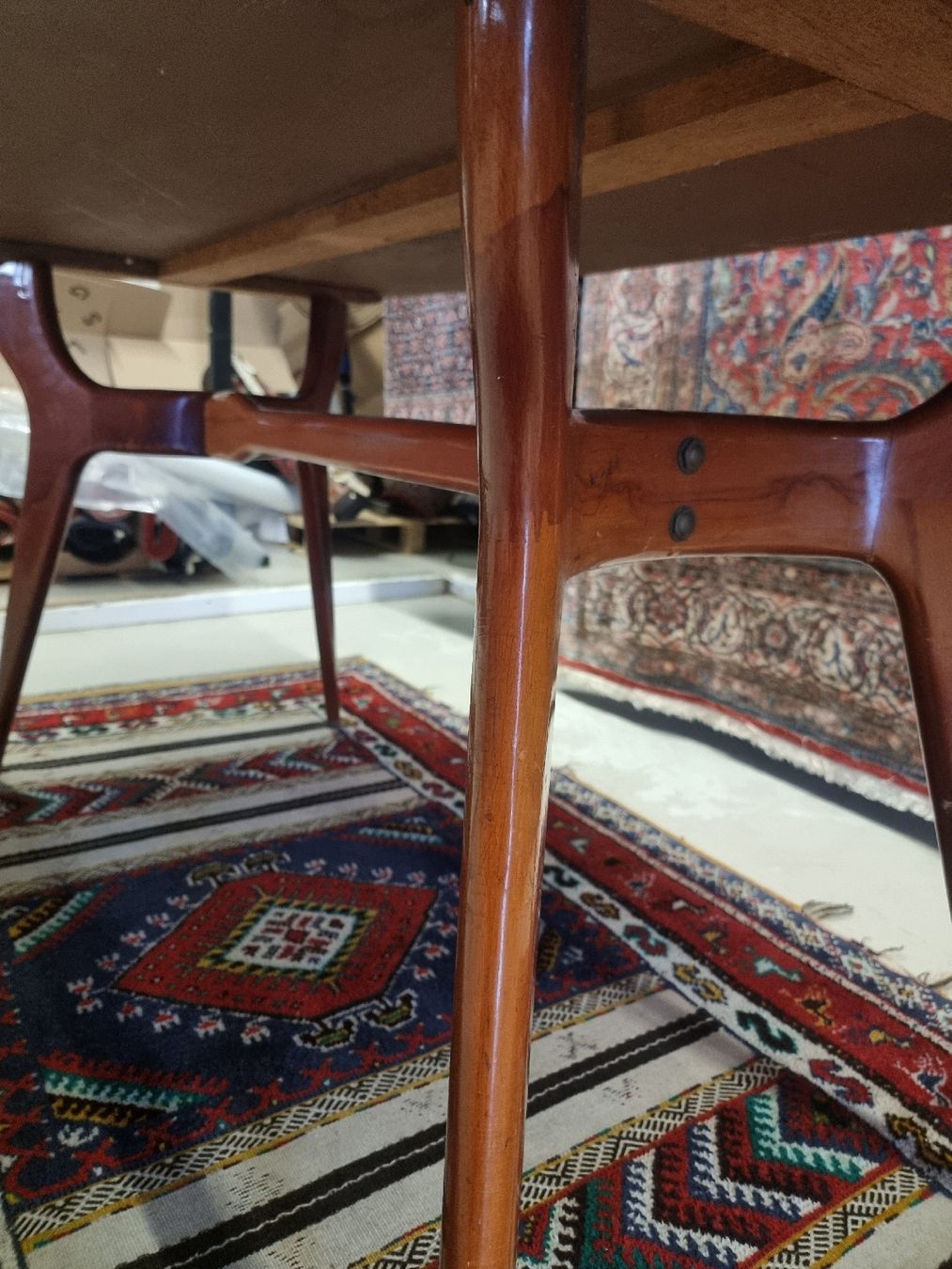Tische: Couchtisch Holz Mitte 20 Jh. – Gebraucht aus Olten von Mezopotamya 4