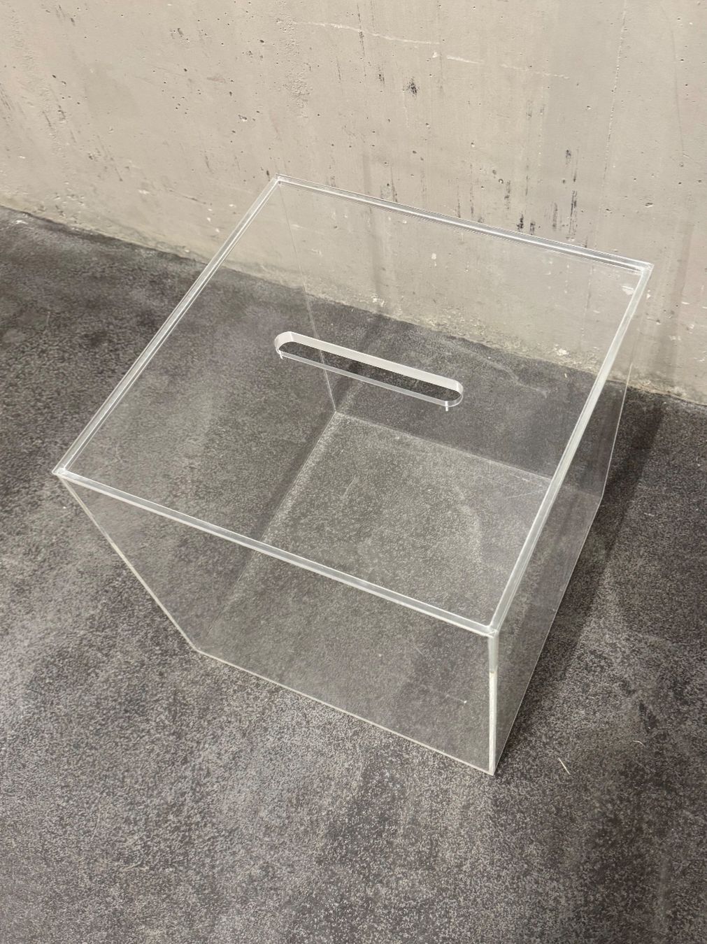 Bicchieri: Wettbewerbbox Losbox Spendebox Plexiglas – Usato da Steffisburg venduto da smocky17