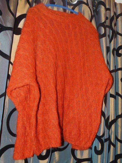 Maglioni & Felpe: Handgestrickter Wollpullover, Gr. 44, rot-gold – Usato da Nunningen venduto da Fashion-Ave51