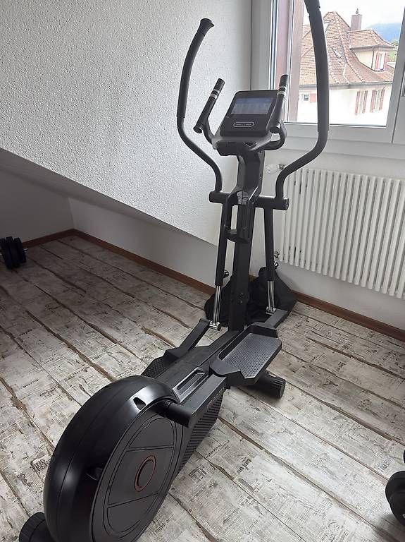 Vélos d'appartement: AsVIVA Crosstrainer – D'occasion à Uetendorf par Bea_No