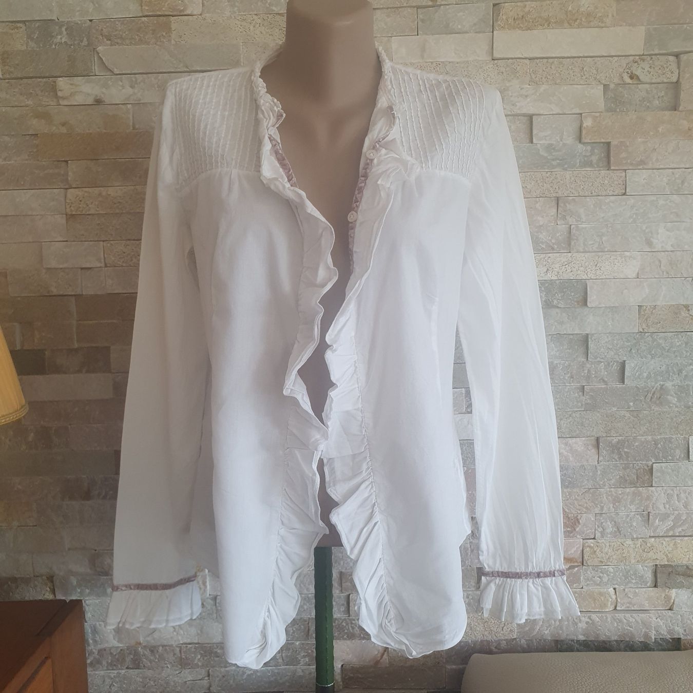 Robert Friedman Blusen: Bluse mit Rüschen ROBERT FRIEDMAN NP  238.00 – Gebraucht aus Zürich von Sol65