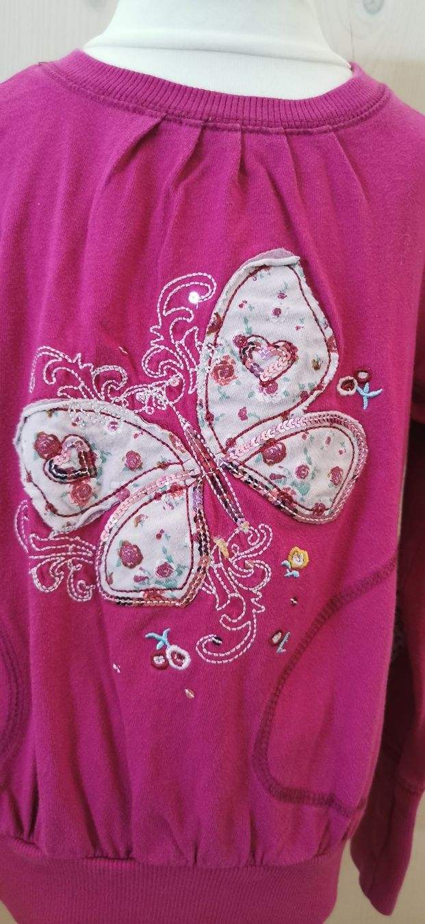 Pullover & Sweatshirts: Mädchen Pullover pink Schmetterling Grösse 116 – Gebraucht aus Langendorf von Laedi6 1