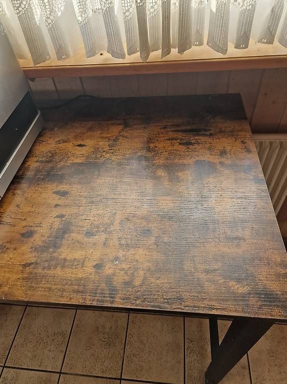 Tische: Bartisch mit Stühlen – Gebraucht aus bettlach von LH914 2
