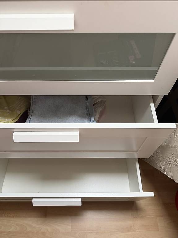 Ikea Commodes: IKEA BRIMNES Kommode, 3 Schubladen – D'occasion à St. Gallen par jon_69vw 1