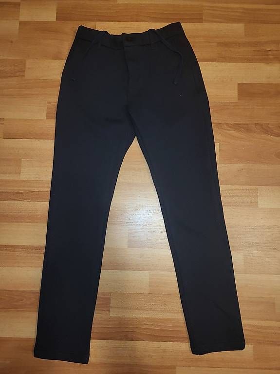 Pantaloni: original WE Jogginghose Grösse w29/l32 – Usato da Pfungen venduto da meierda89