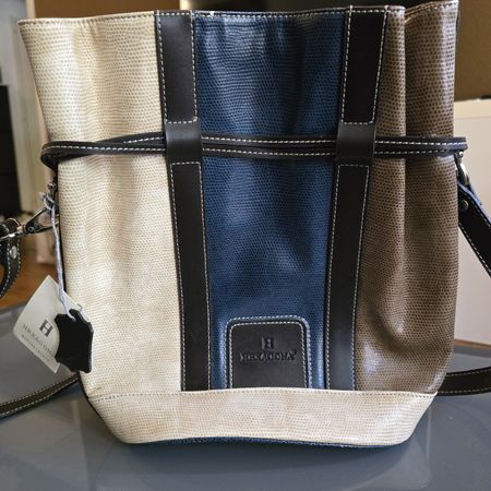 Sac à main Hexagona Maroquinerie. En cuir synthétique.