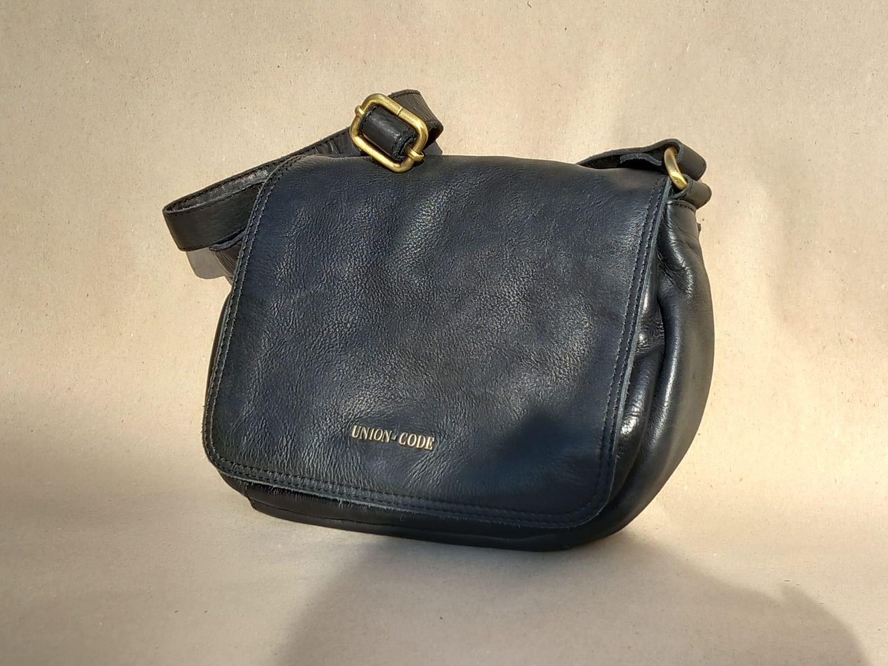 Borse da donna: Neuwertige Ledertasche von Union- Code – Usato da Winterthur venduto da Jopf1
