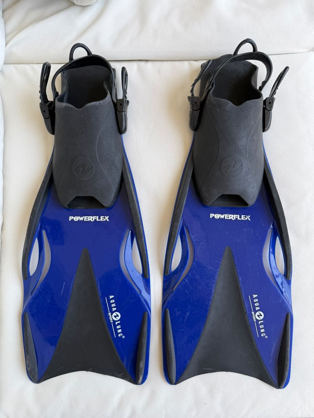 Mute per immersioni: Aqualung Powerflex Flossen Size 44-48 – Usato da Winterthur venduto da kar_d9n9