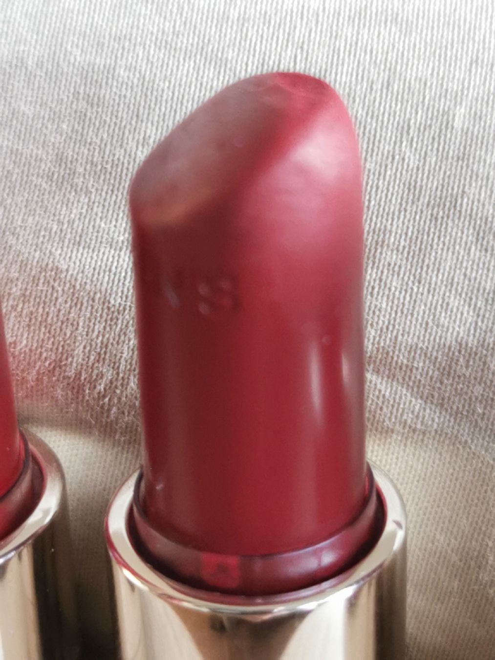 Clarins Make-up: Clarins Drei Lippenstifte – Usato da Schlieren venduto da vlalif 4