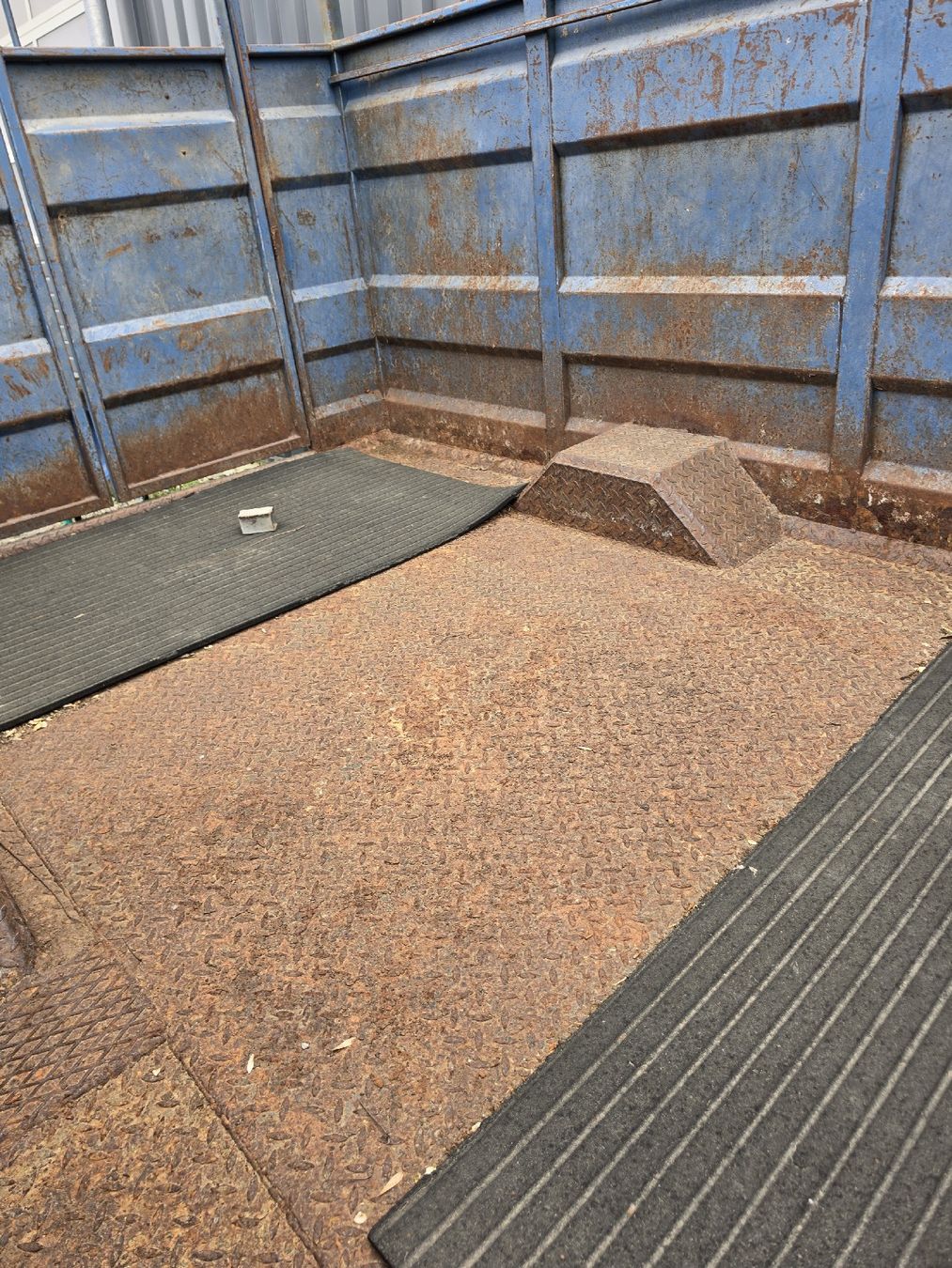 Rimorchi: Viehwagen Hydraulisch gebremst  – Usato da Bösingen venduto da lauda-lauda 6