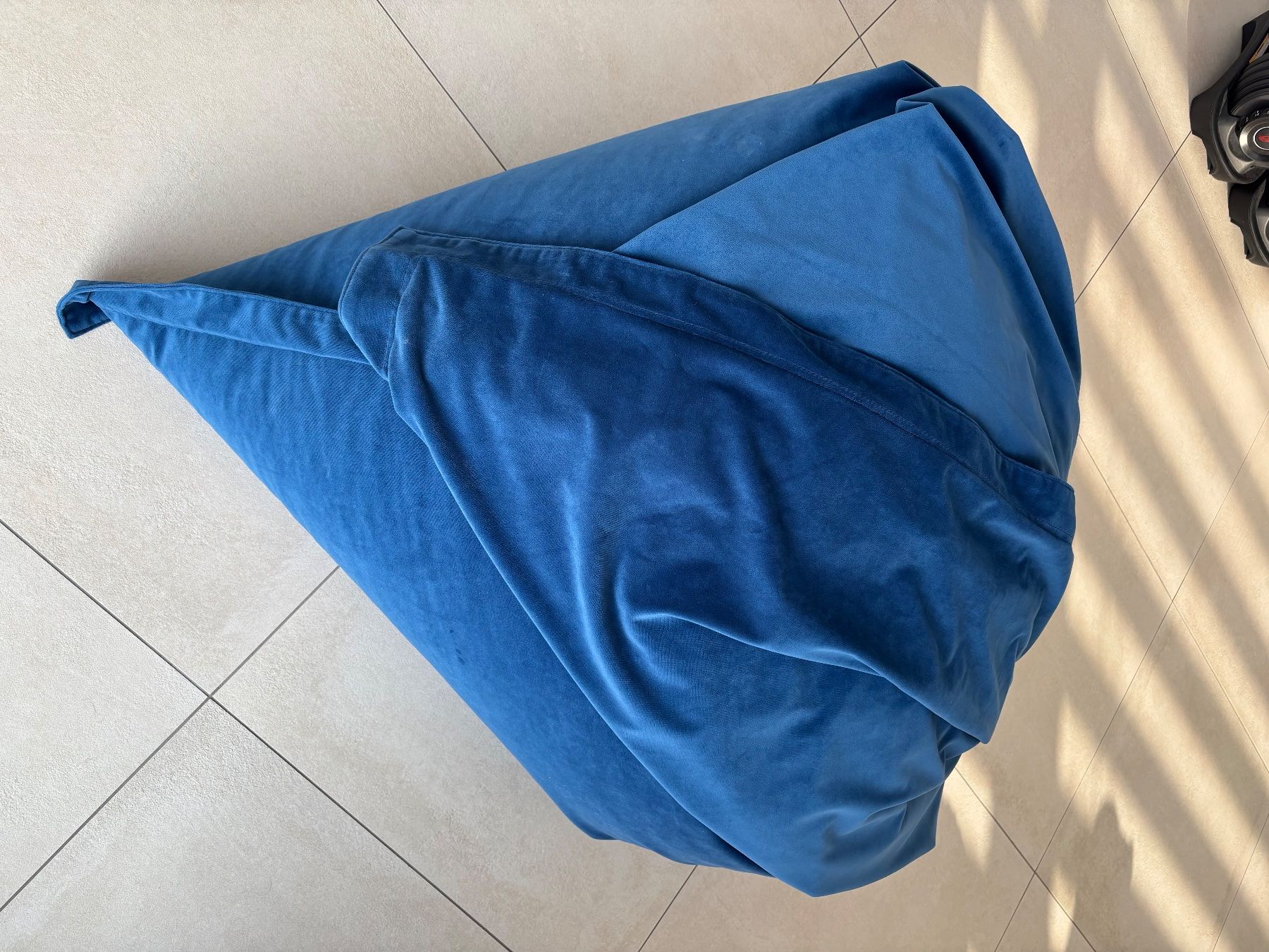 Micasa Sgabelli: Pouf – Usato da Hünenberg venduto da RyanY