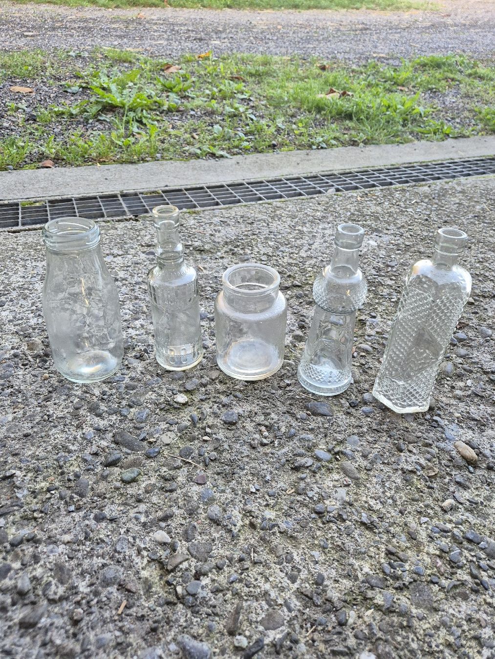 Vasi & Recipienti: 60 kleine Flaschen/Vasen – Usato da Buttwil venduto da MissElli23