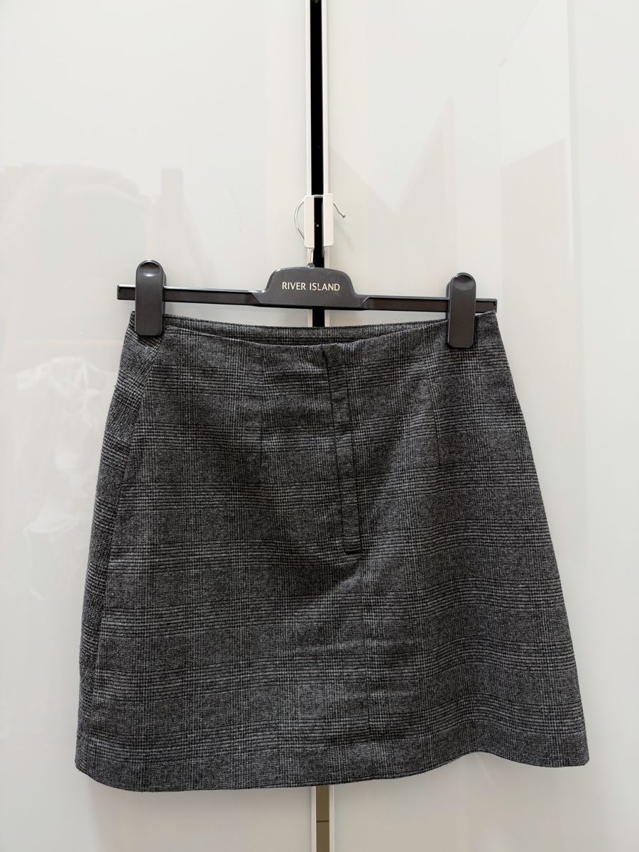 Monki Gonne: Mini Rock Karriert, Grau, 36, Monki – Usato da Bern venduto da wand_24 1