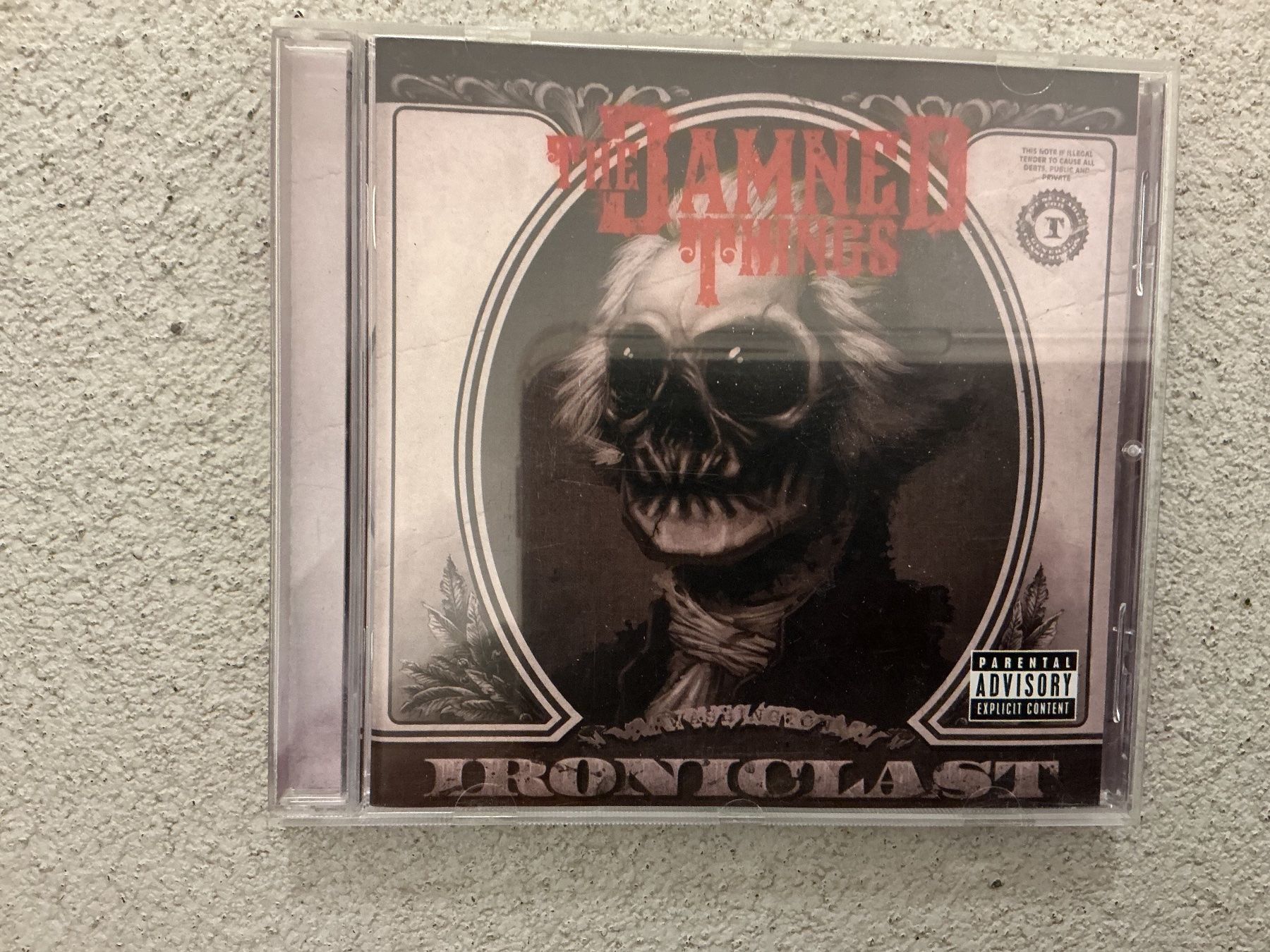 CD: The Damned Things CD - Ironclad – Usato da Winterthur venduto da Tumko_7_Vinyl