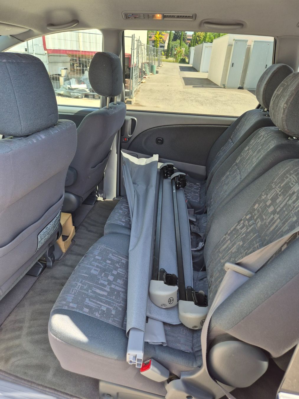 Toyota Automobili: TOYOTA PREVIA D-4D MF 7-Plätzer - frisch ab MFK -17.06.2026 – Usato da Yverdon-les-Bains venduto da MotoMark 6