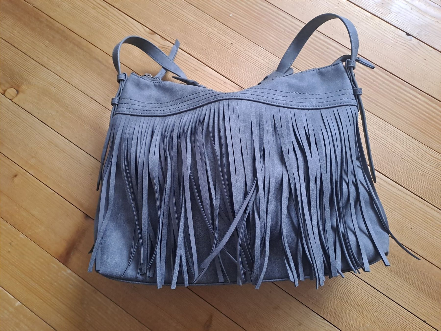 Taschen für Damen: Handtasche, Hobobag mit Fransen – Neu (gemäss Beschreibung) aus Engelberg von ollinseaotter 4