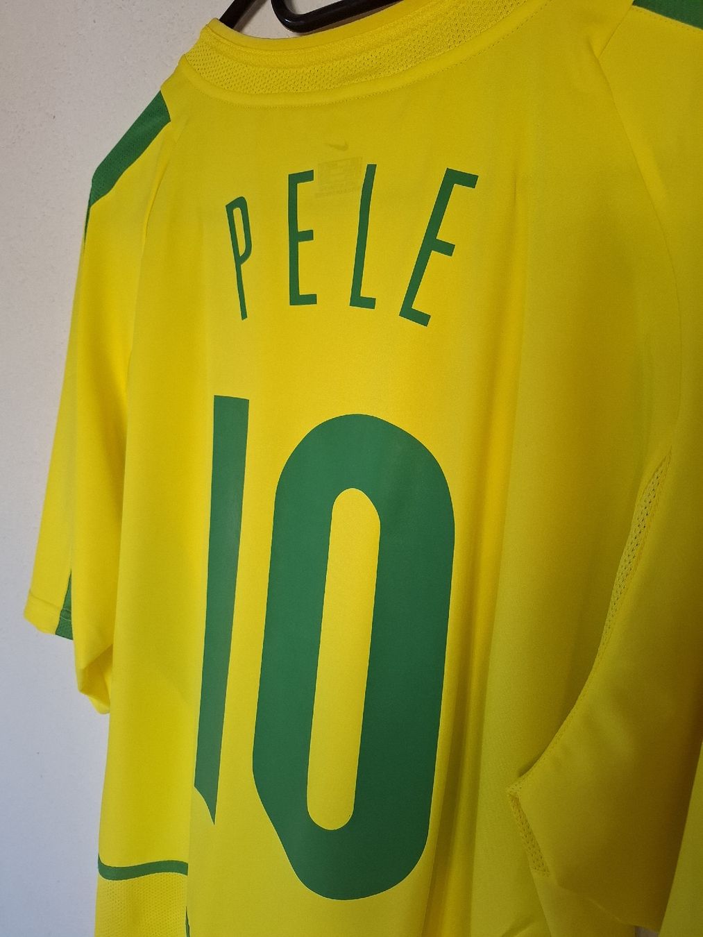 Nike Leibchen & Hosen: Brasilien Trikot 2002 – Neu (gemäss Beschreibung) aus Ammerswil AG von Treemountain 3