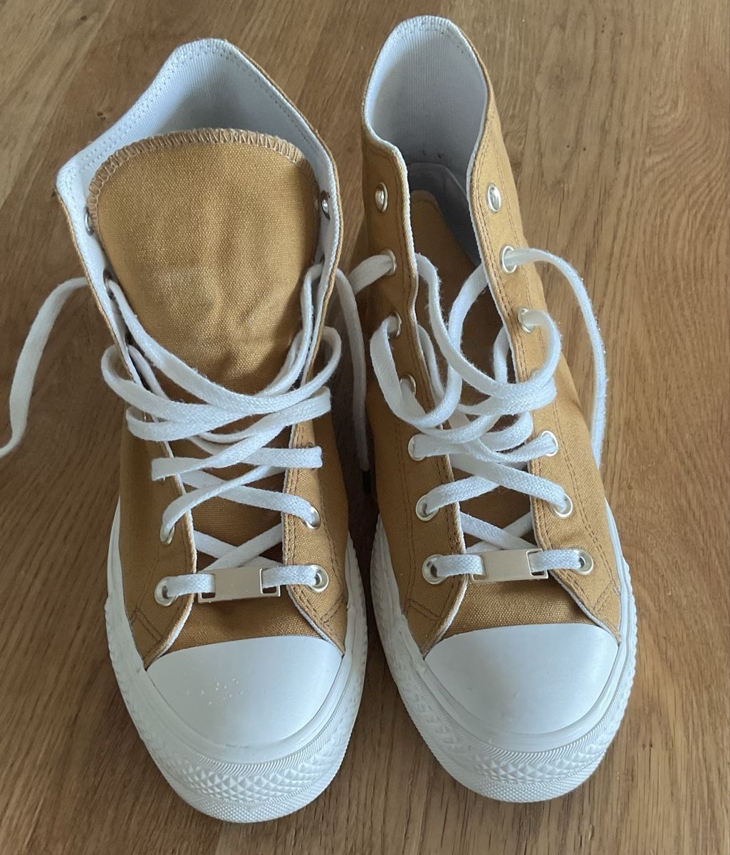 Converse Chaussures femmes: Schuhe Converse Grösse 40 – D'occasion à Zürich par Pagalo