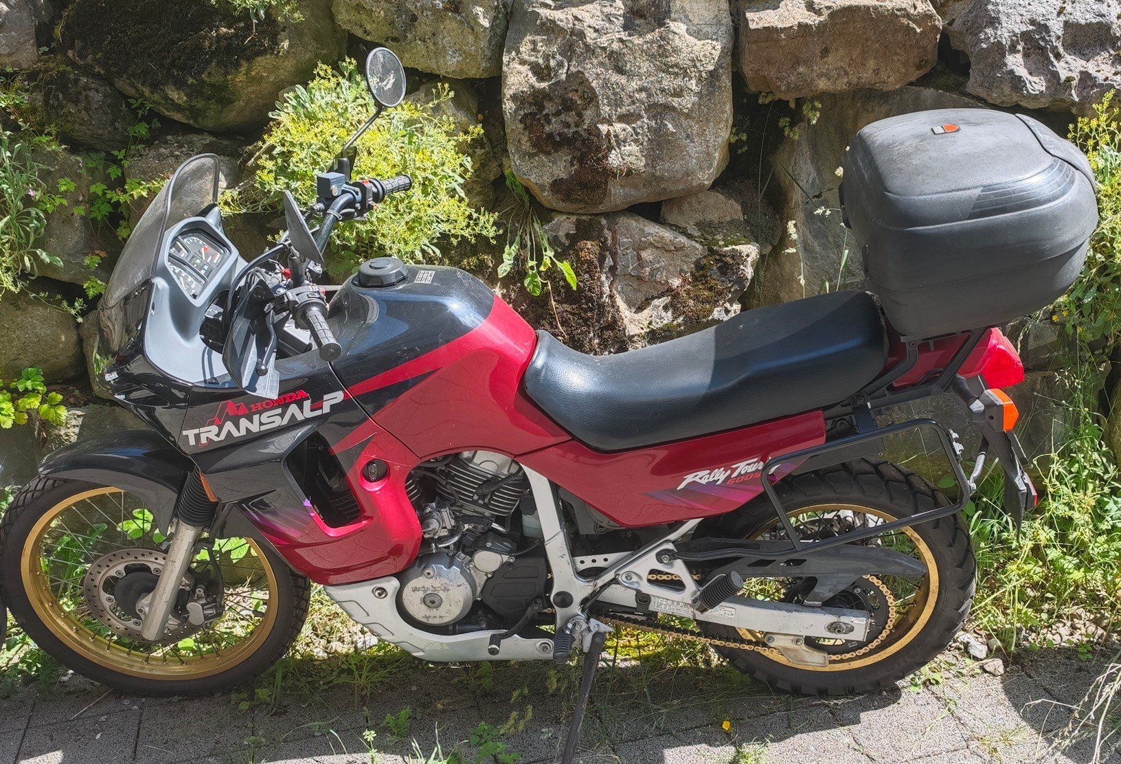 Honda Enduro: Honda 600V Transalp – Usato da Emmetten venduto da Honestynw