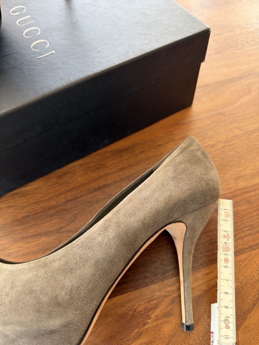 Gucci Chaussures femmes: Gucci Peeptoes Gr. 40 – D'occasion à Gwatt (Thun) par well 2