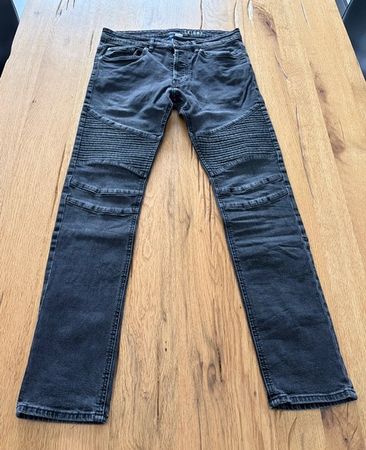 Jeans H&M Divided Skinny Grösse US 32 / EUR 32 / 175,82A
