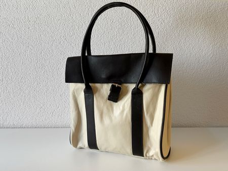 Handtasche schwarz/creme weiss mit Magnetverschluss gebrauch