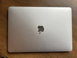 MacBook Pro 13.3" 250GB 1.4 GHz Quad-Core i5