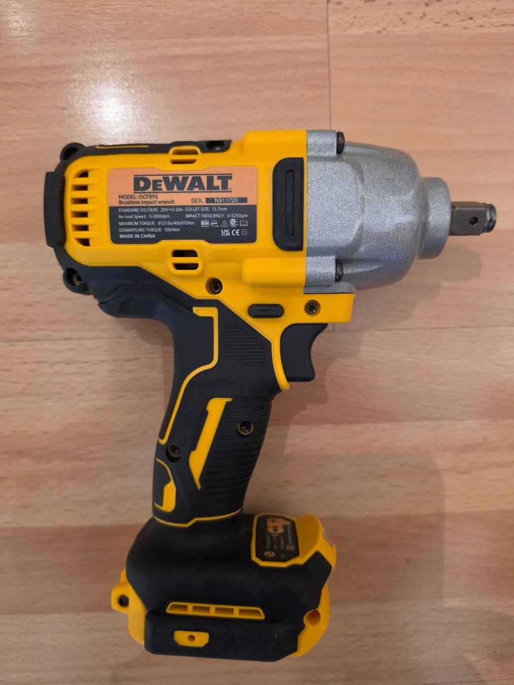 Dewalt Trapani: Dewalt DCF892 Akku-Schlagschrauber – Usato da Buchrain venduto da Sssschaller 1