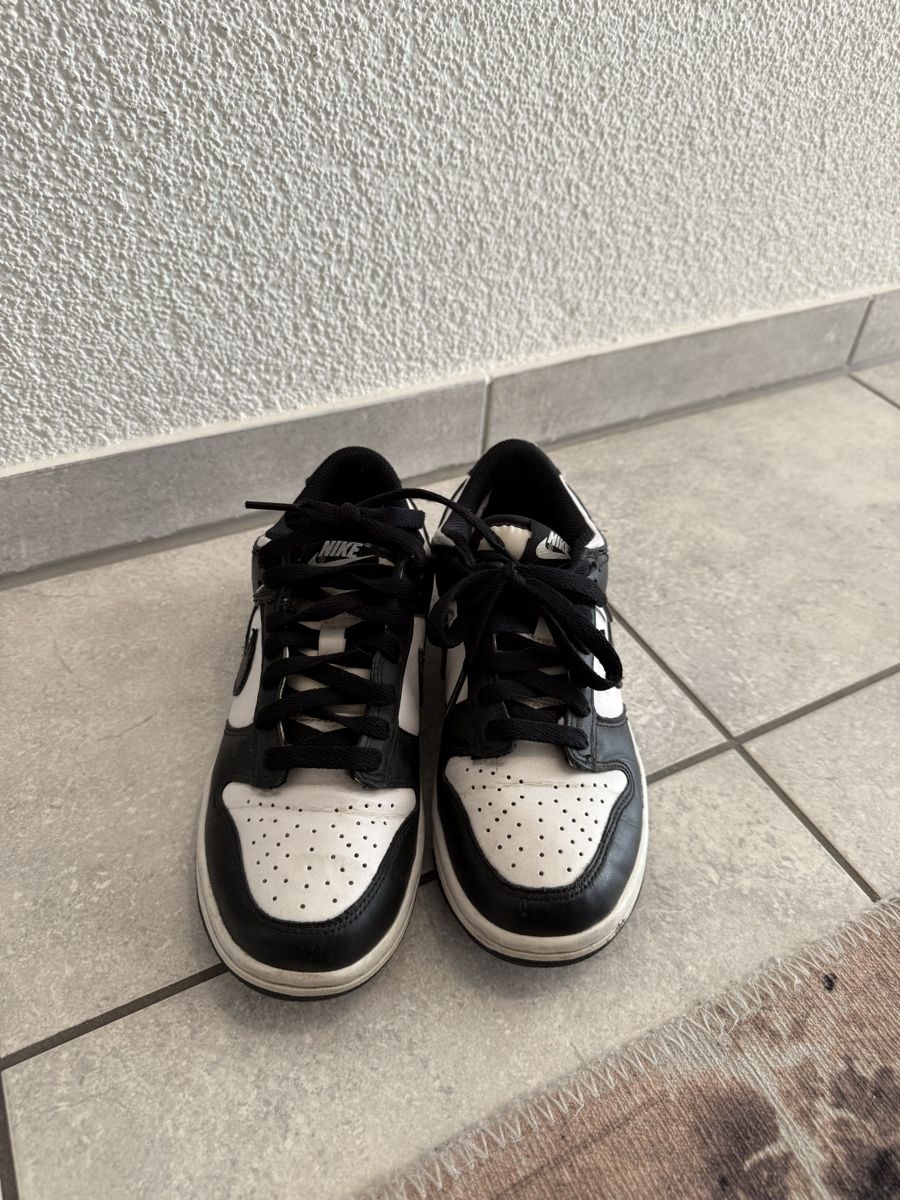 Nike Chaussures femmes: Nike Dunk 36.5 – D'occasion à Wetzikon ZH par shey7