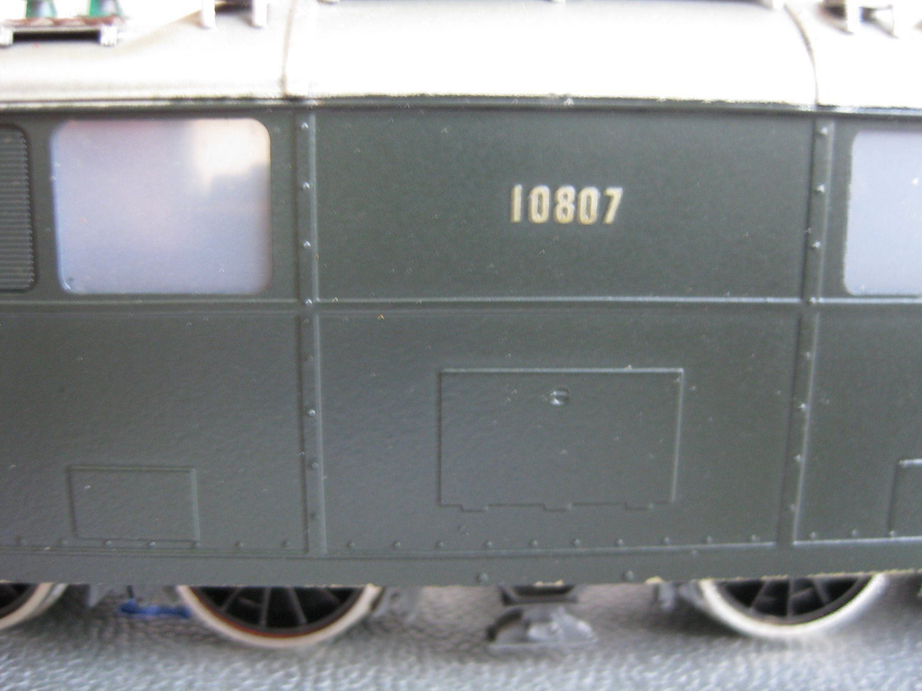 Metropolitan Modellini di ferrovie: Metrop SBB E-Lok Ae 4/6 10807  Gotthardlok,  735 – Usato da Buchs ZH venduto da swiss-train 1