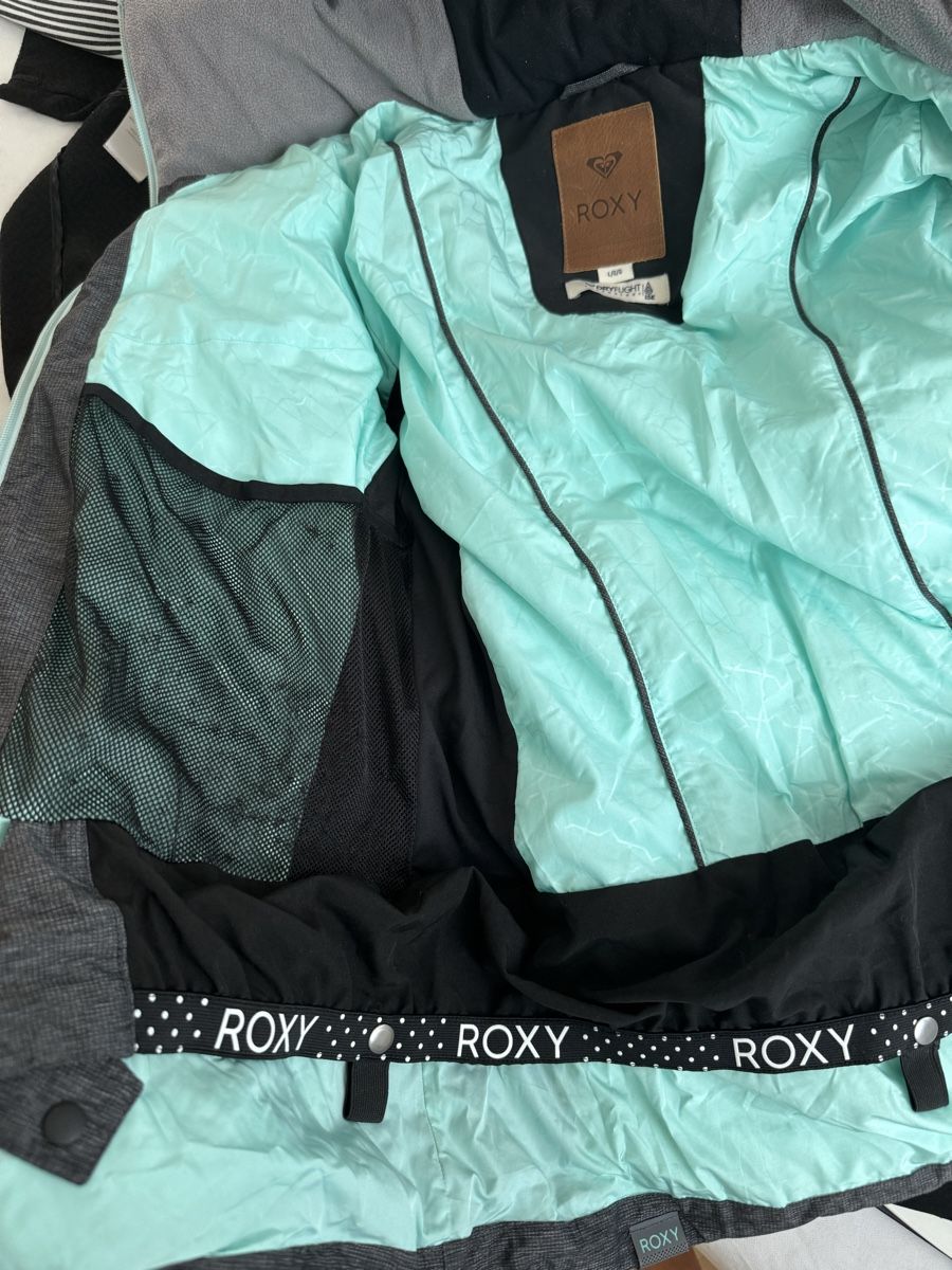 Roxy Sci: Roxy Skijacke daunen – Usato da Steffisburg venduto da mad_t865 4