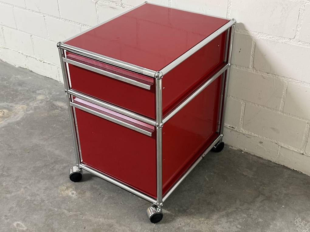 USM Eléments de bureau: USM Haller Korpus Rot – D'occasion à Dietikon par Kumar_Occasionen 2