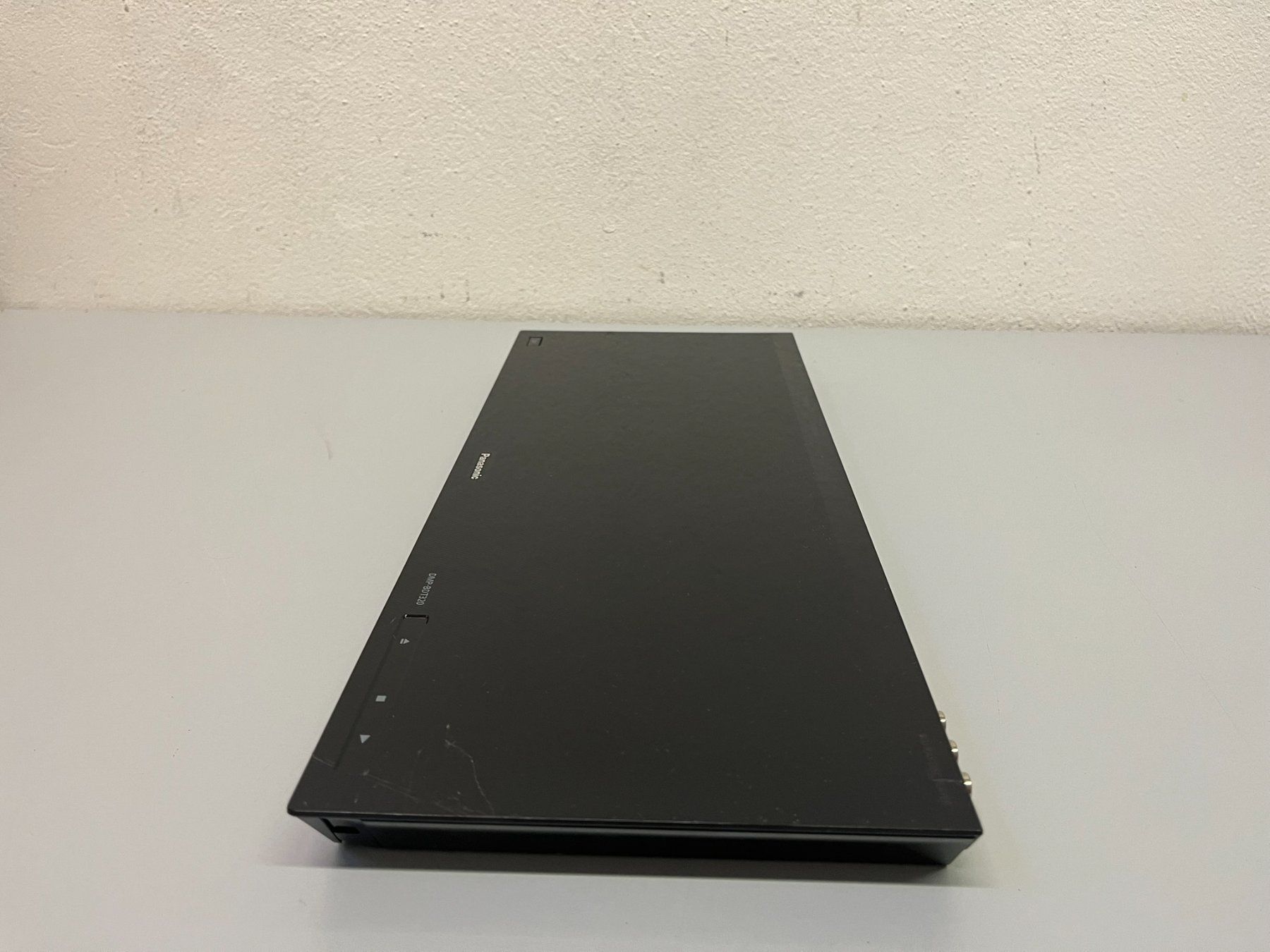 Tutti i DVDs: Blue-ray Player Panasonic DMP-BDT320 – Usato da Hochdorf venduto da av-electronics 4