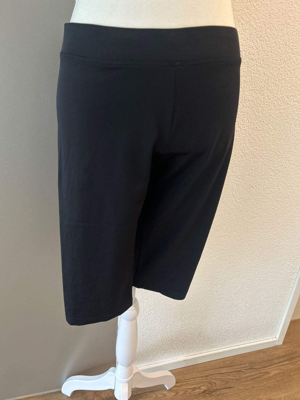Pantaloni: Bade - Radlerhose mit Elastikbund schwarz  von bpc Gr. 40 – Nuovo (secondo la descrizione) da Brunnen venduto da Nala2929 2