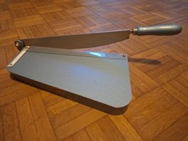 AMATO Papierschneidemaschine / Hebelschneider