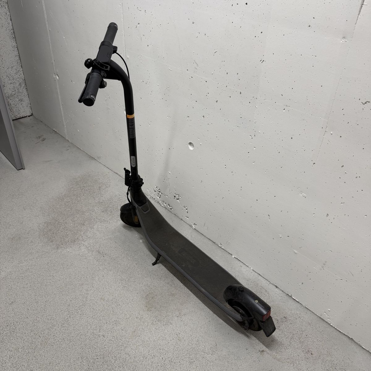 Segway Kickboard: Segway Ninebot E2 D - CH-Strassenverkehrstauglich – Usato da Dübendorf venduto da snk777 1