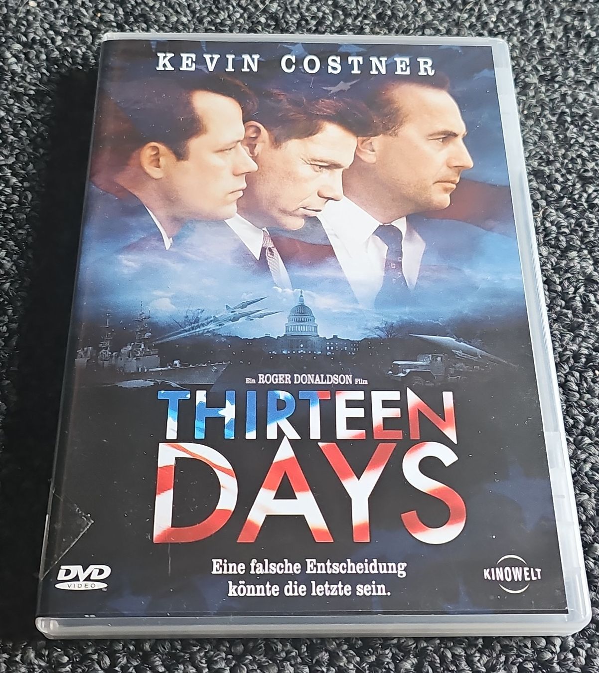 Tous les DVDs: DVD Thirteen Days (22568) – D'occasion à Ruswil par jan_bxl5