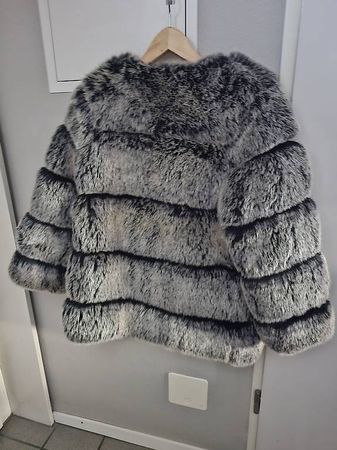 Pelz Mantel/ Jacke