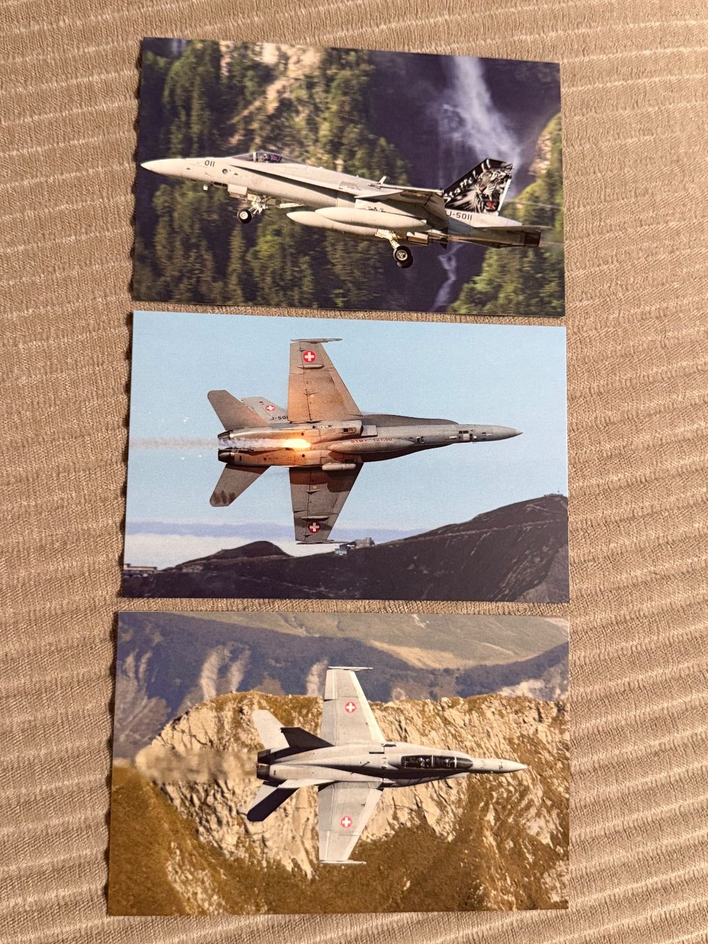 Cartoline postali: 3 Postkarten F/A18 Schweizer Luftwaffe  - Schweizer Armee – Nuovo (secondo la descrizione) da Brütten venduto da Hst1
