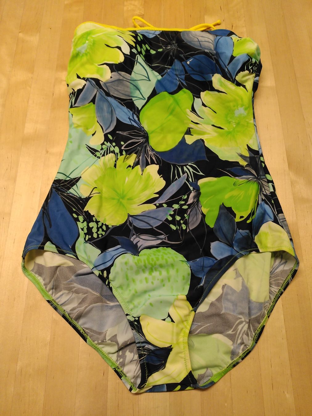 Costumi da bagno & Bikini: Farbenfroher Badeanzug – Nuovo (secondo la descrizione) da Zürich venduto da van_5xbk 3